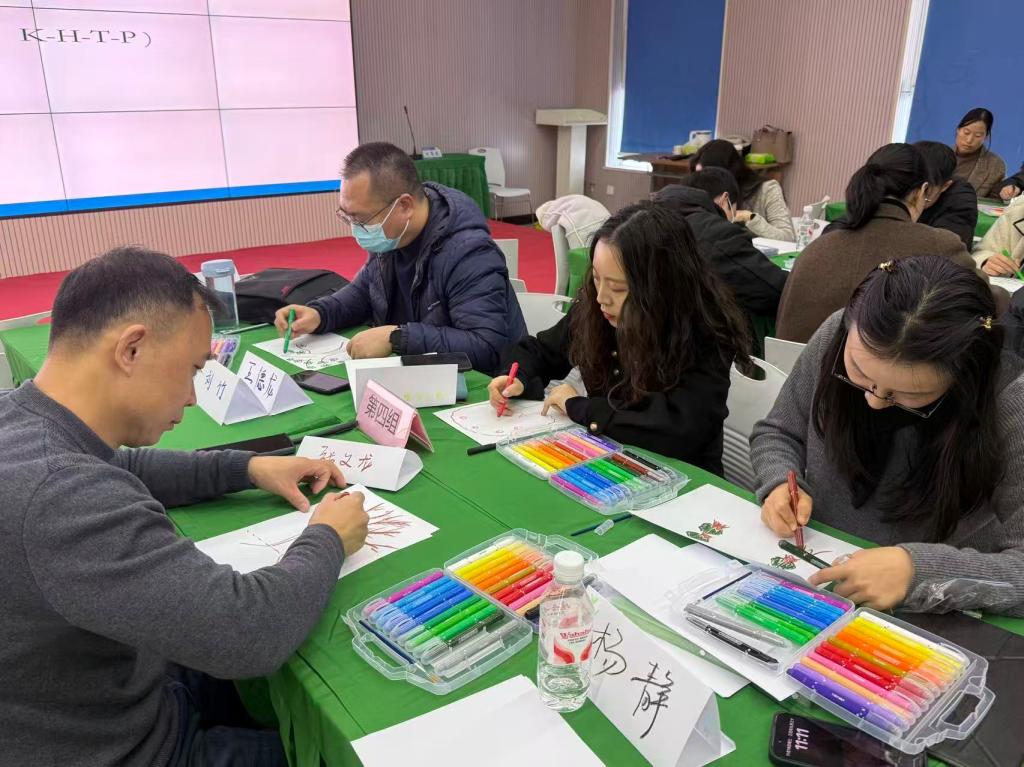 繪心啟航，賦能成長——我校成功舉辦輔導員繪畫心理輔導技能培訓
